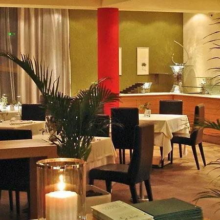 皇家天堂海滩度假酒店及水疗中心 5* 波托什